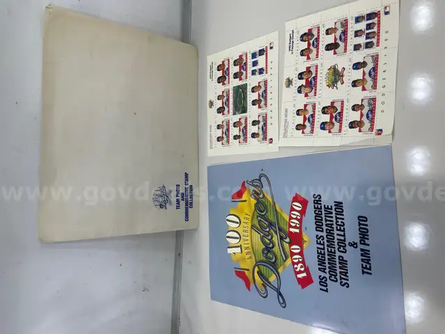 1990 MLB Los Angeles Dodgers Team Photo &#x26; Commemorative Stamp Collection
