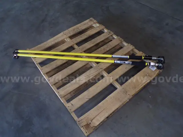 Adjustable Support Rod