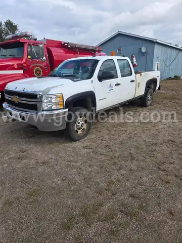 2012 Chevrolet Silverado 2500HD Work Truck Crew Cab Long Box 4WD