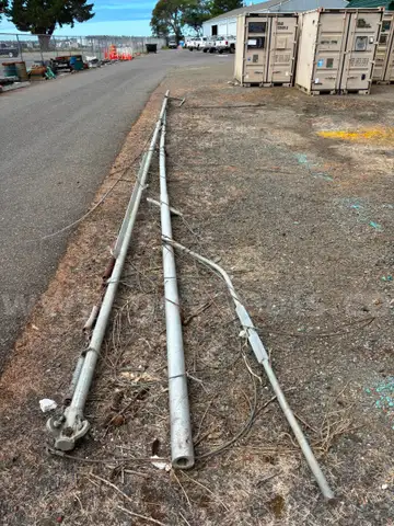 Lot of 2 &#x2013; Commercial Aluminum Trolling Poles (Approx. 39&#x2019;10&#x201D;)