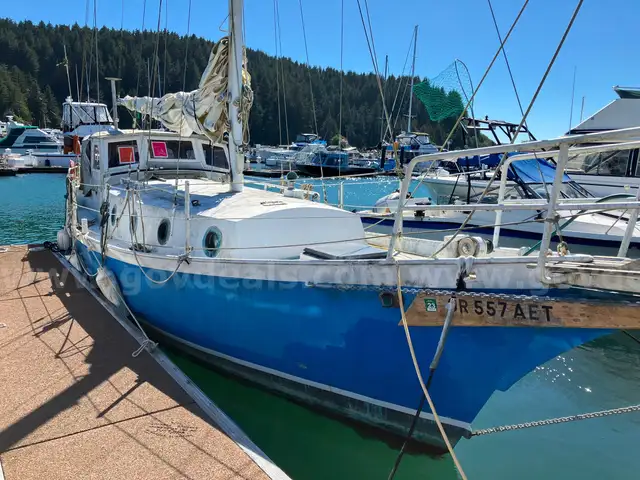 Surplus 36&#x2019; Horizon Steel-Hull Sailboat