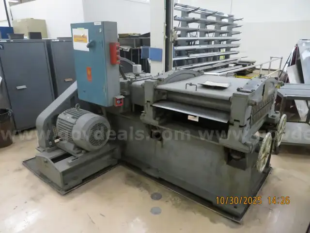 Aethna 2 7/8in x 30in Standard Roller Leveler