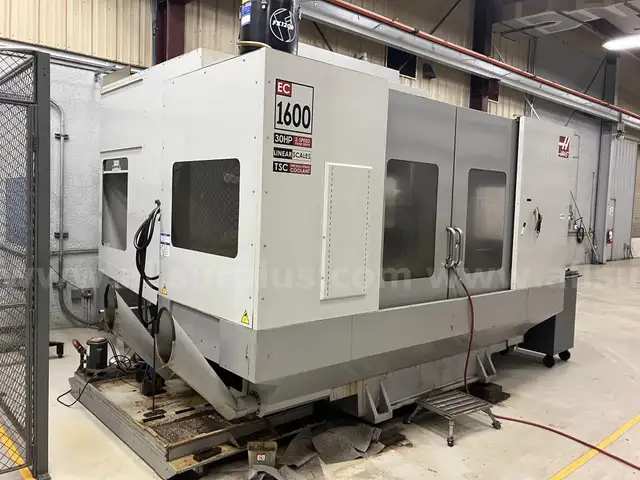 HAAS EC-1600 CNC Horizontal Machining Center