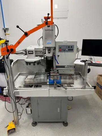 Tormach PCNC 770 CNC Milling Machine with ATC and Kurt Vise