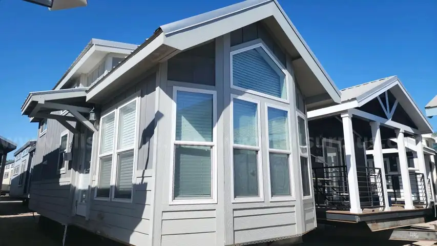 Champion Homes Model 527B-SL Tiny Home