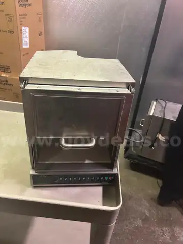 MENU MASTER M0C24RB COMMERCIAL MICROWAVE