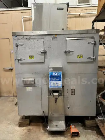MANNHARDT ICE MAKER