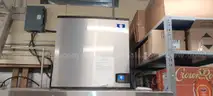 MANNHARDT COMMERCIAL ICE MAKER