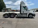 2012 Freightliner Cascadia 125, 253638mi | T534 DDDC FLEET