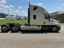 2012 Freightliner Cascadia 125, 997787mi  | T536 DDDC FLEET