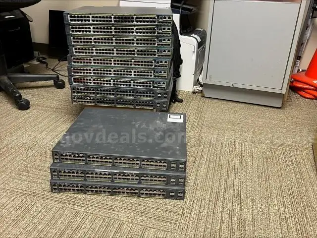 Lot of Cisco Network Equipment Switches, Routers, Access Points