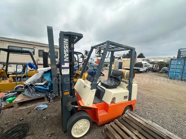 Nissan 50 warehouse Forklift