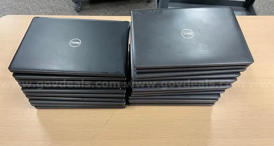 Lot of 23 Dell Laptops