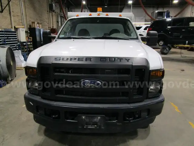 2008 Ford F-350 SD XL DRW 4WD