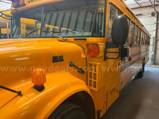 2004 International 3800