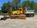 2012 Mack GU713