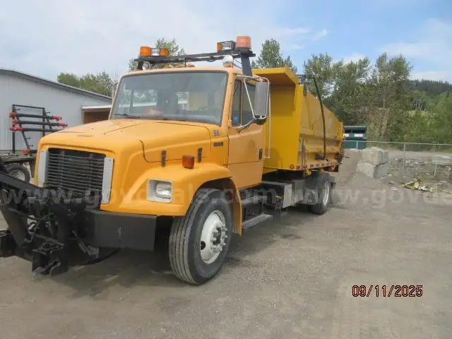 2000 Freightliner FL80 Plow/Dump Truck -  L6, 5.9L (359 CID) Cummins ISB Diesel Engine