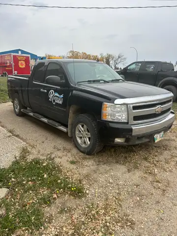 2007 Chevrolet Silverado 4WD 1500 LT2 EXTENDED CAB PICKUP 4-DR, 5.3L V8 OHV 16V FFV