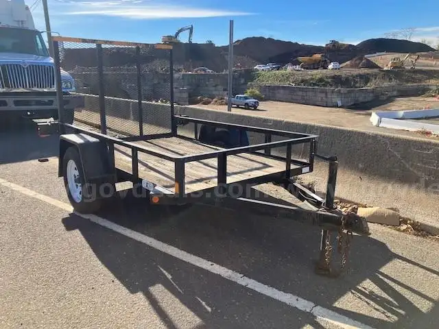 Car Mate 5 x 8 Utility Trailer