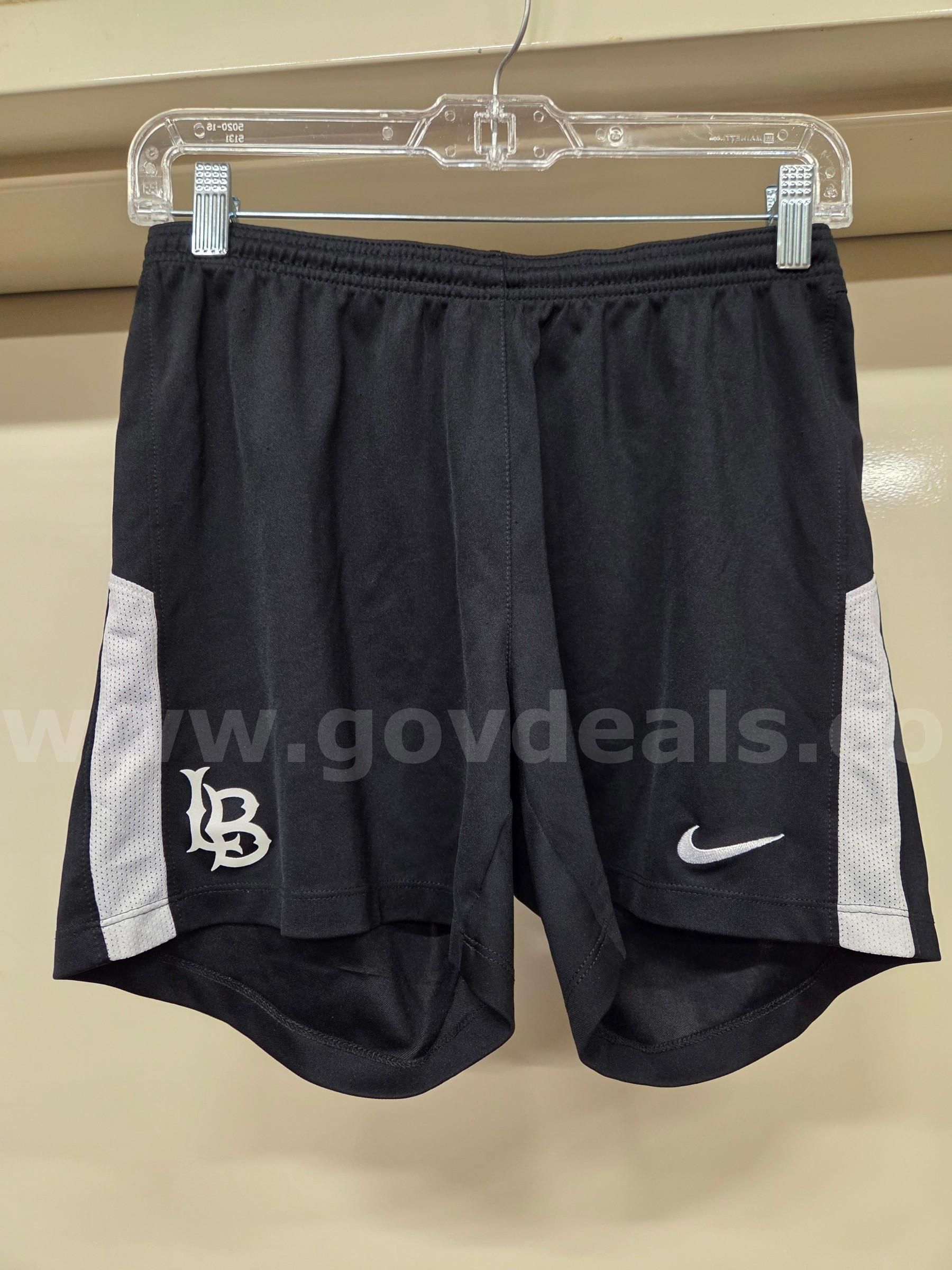 Girls' Nike Sports shorts, size 140 - 146 (Black) | Emmy