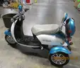 E Wheels EW-11 Scooter
