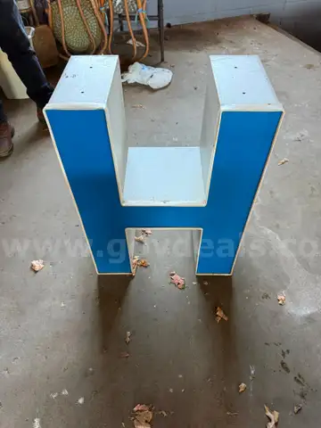 Building Sign Letters