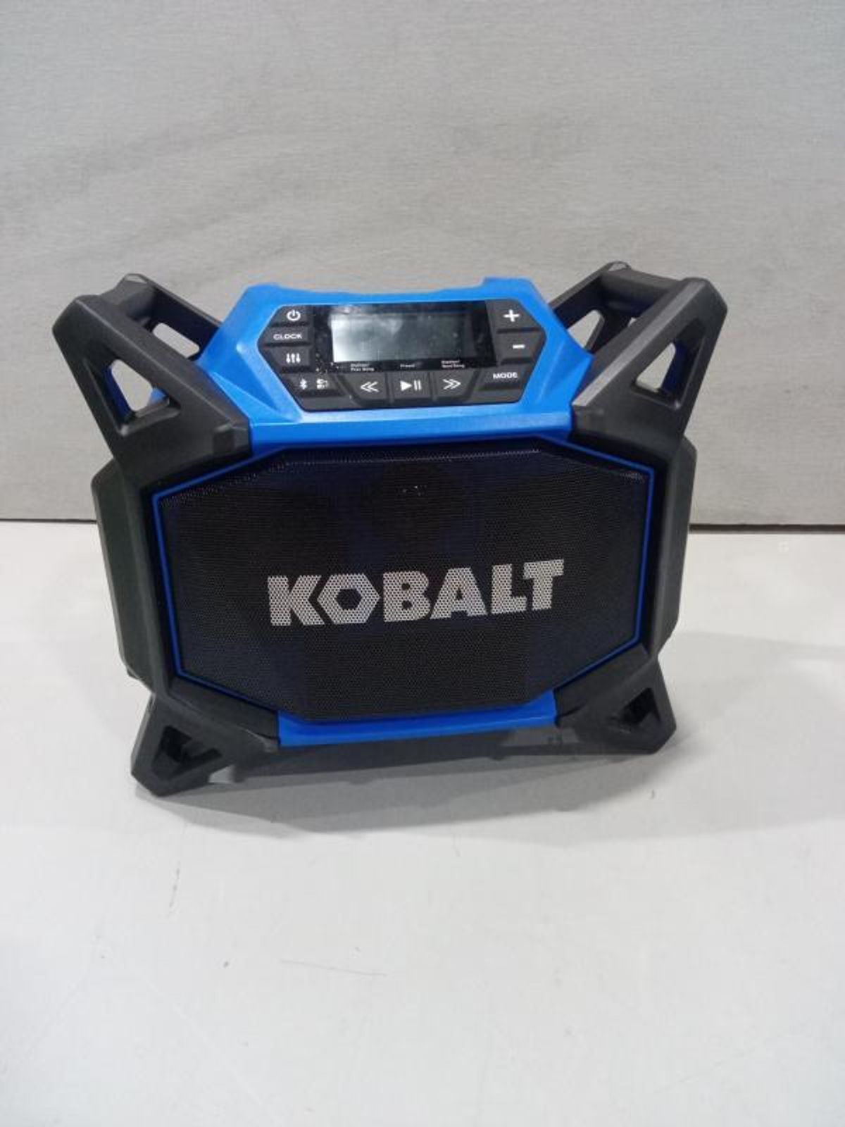 Kobalt 40-volt Water Resistant Cordless Bluetooth Compatibility Jobsite ...