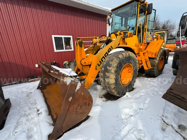 Hyundai HL740-7 Wheel Loader SEE VIDEO