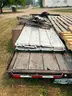 2592 sq/f of green and white sheet tin