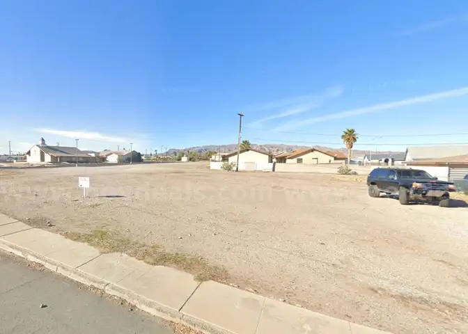 Cleared, Level lot Near CA/AZ Border