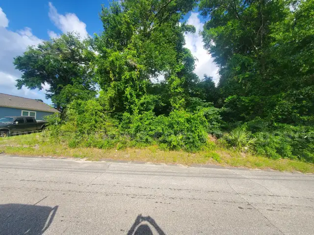 Vacant, Single Family Residential Lot in Panama City, FL