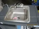 REMIX MARKET - Portable Sinks