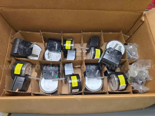 30 - Neptune E-Coder R900 Meter Heads