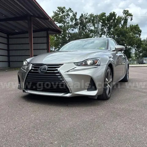 2019 Lexus IS