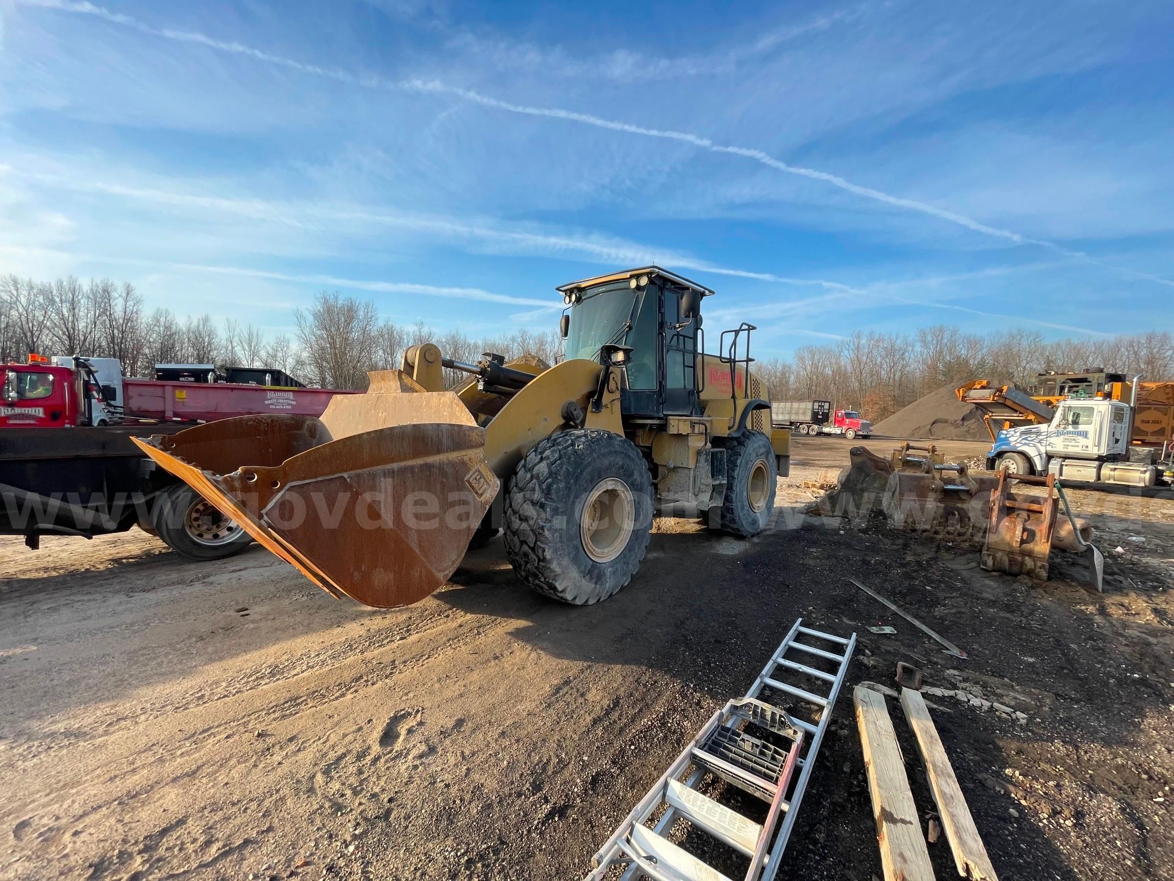Photo of a 2012 Caterpillar 962K