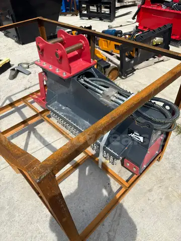 2025 Handy  34 in. Mulcher Head Unused