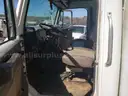 1998 International service truck 4700