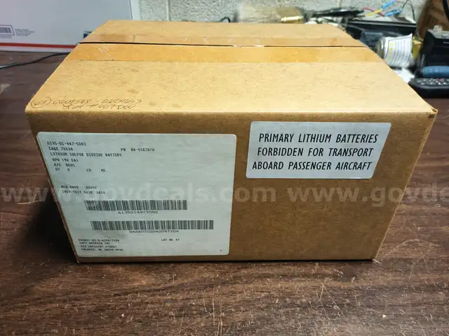 Box of 96 New SAFT 3V 1Ah Lithium Sulfur Dioxide Batteries BA-5567A/U DAAB07-02-D-A204