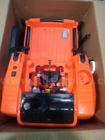Kid Trax Zero Turn Lawn Mower 12-Volt Ride-On