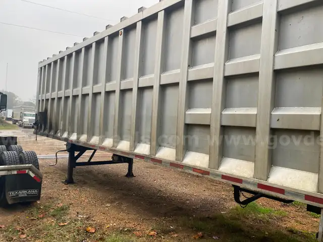 40ft Ejector Trailer for transporting trash to landfill