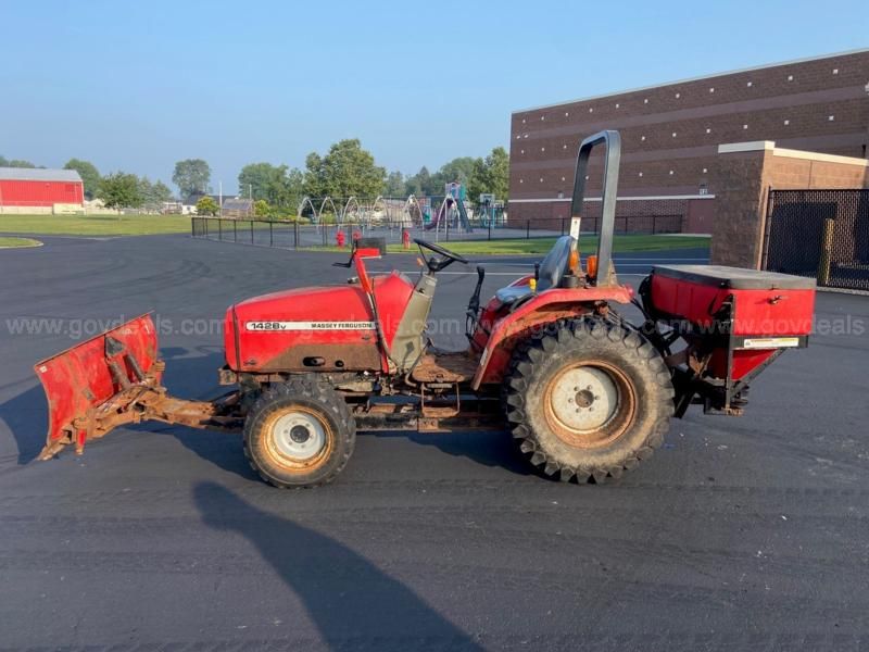 2002 Massey Ferguson TRACTOR w Plow Salt Spreader Mower Deck SEE