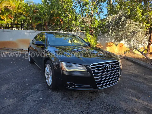 2012 AUDI A8 4D SEDAN