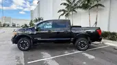 2017 Nissan Titan PRO-4X Crew Cab 4WD