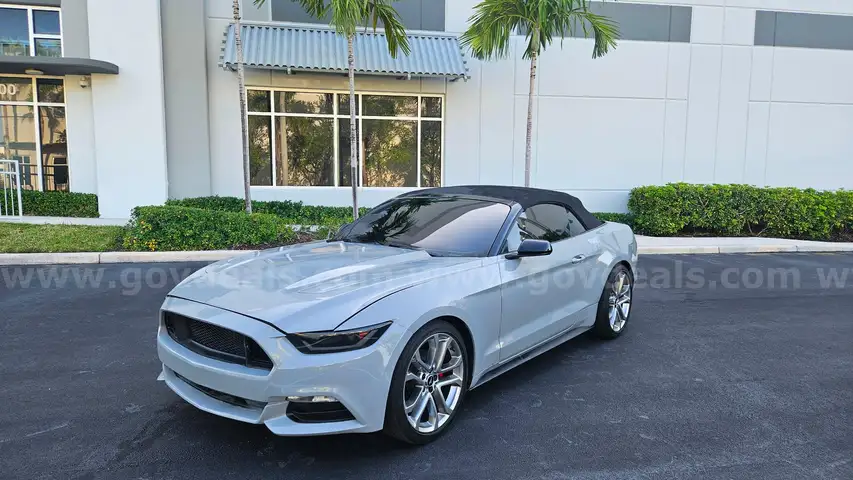 2015 Ford Mustang V6