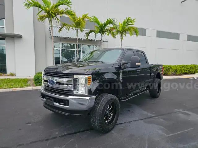 2019 FORD F250 4WD V8 FFV CREW CAB 6.2L XLT