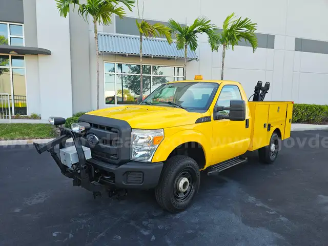 2013 FORD F250 SUPER DUTY 4WD V8 FFV REG CAB 6.2L XL
