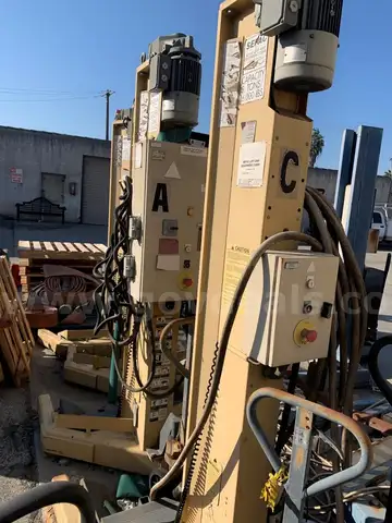 Set of Vehicle Lifts
