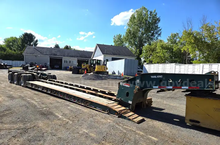 2011 TRAIL KING TKDHG-110 55 tons. hyd. detachable lowboy trailer