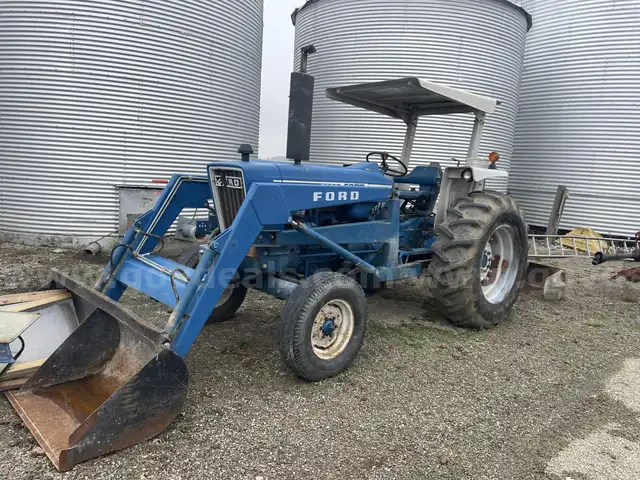 Ford 5600 Tractor