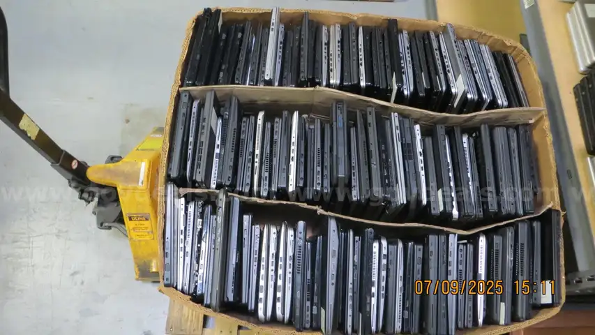 Lot of 258 6th gen to 10th gen i series laptops for repair